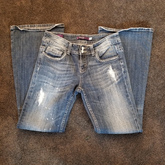 Vigoss The New York Flare Jean - Picture 3 of 12